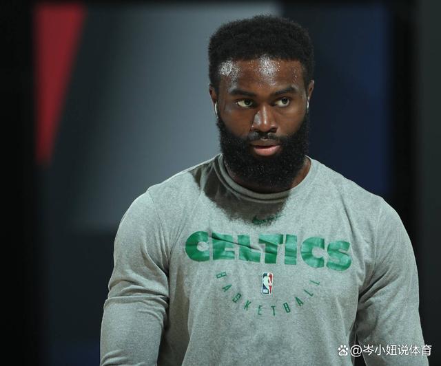 成都刮起“法国旋风” “眼镜侠”勒布伦兄弟闪耀混团世界杯