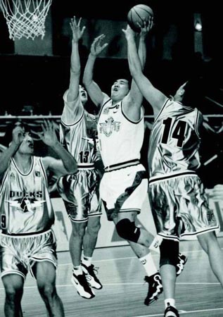 哈兰德：第一次在伯纳乌进球很特别；C罗的身体保养值得借鉴